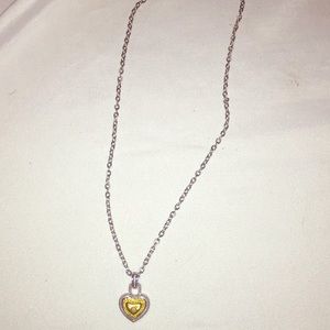 Heart pendant necklace